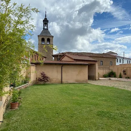 Casa Franca Llamas de la Ribera