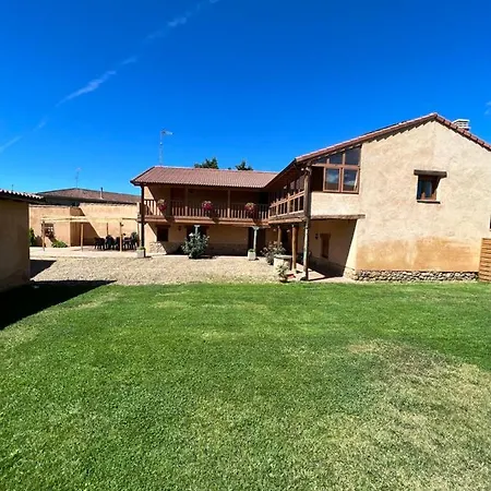 Casa Franca Llamas de la Ribera