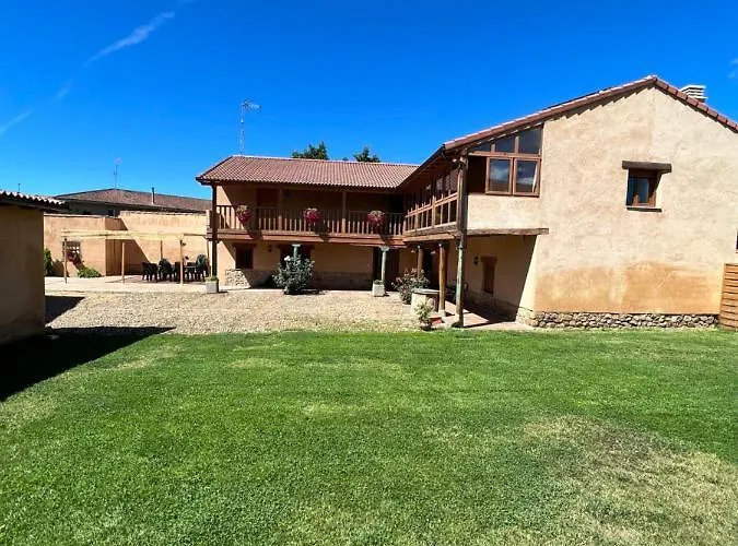 Casa Franca Llamas de la Ribera